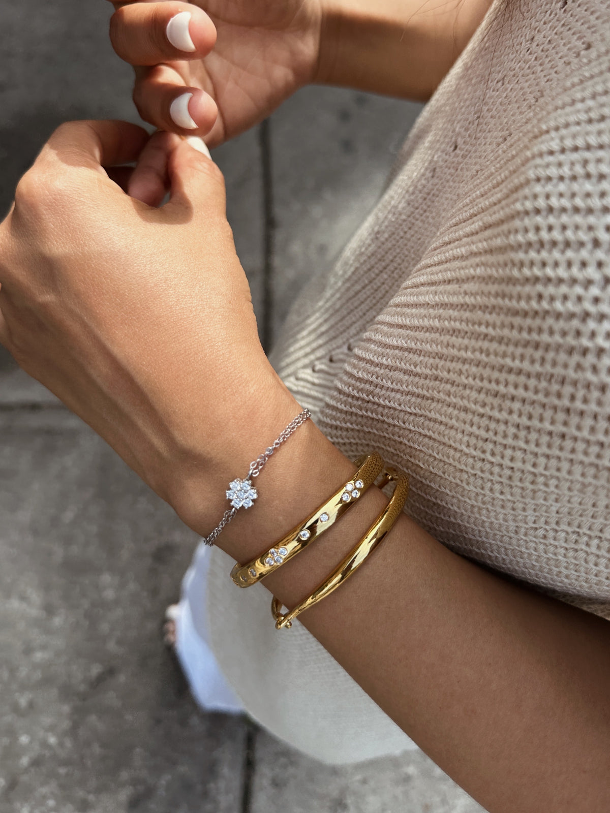 Daisy Charm Bracelet